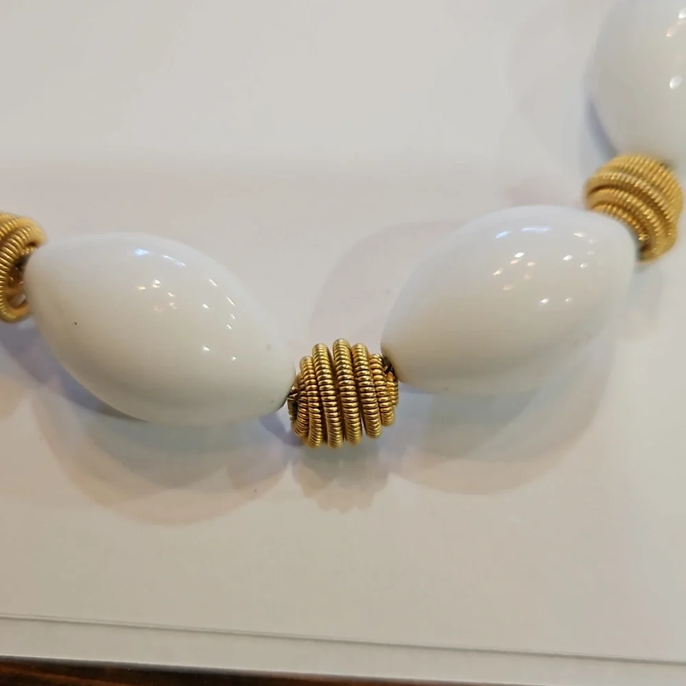 TALBOTS‎ VINTAGE White Gold CHOKER Necklace